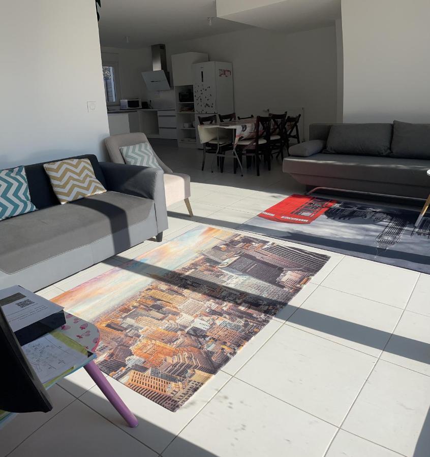 Duplex Neuf 90 M2 - 3 Chambres, Avec Jardin A סארטרוויל מראה חיצוני תמונה